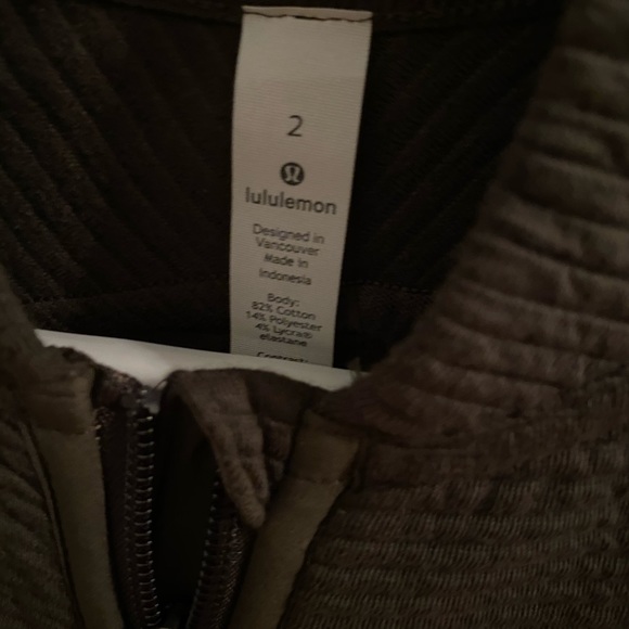 Lulu lemon zip up - Picture 2 of 2